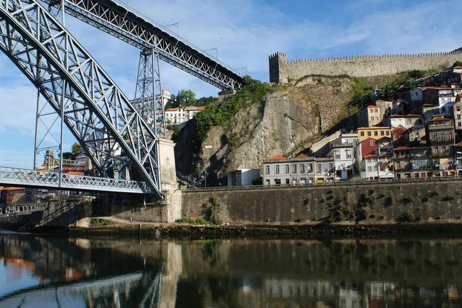 Blick auf Porto und die Dom-Luís-I-Brücke